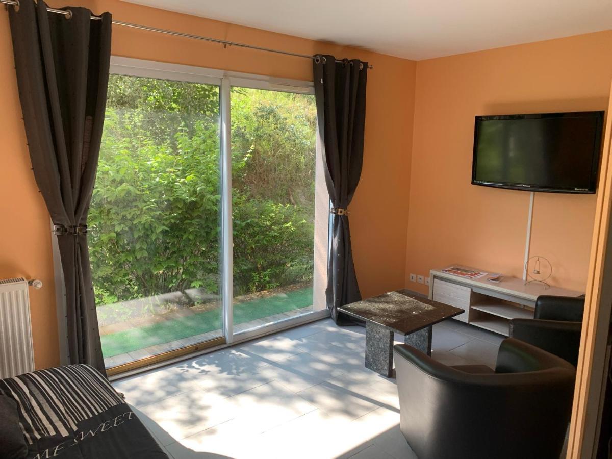 La Caronniere Bed & Breakfast *